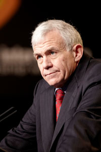 David R. Holmes, Jr, MD 
